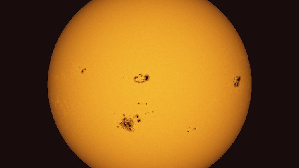 stanford-scientists-find-way-to-predict-sunspots