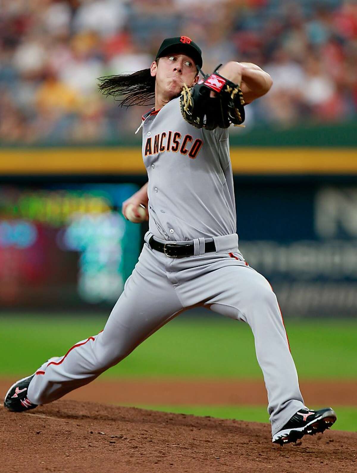 ATLANTA, GA - AUGUST 18: Tim Lincecum #55 of the San Francisco Giants pitches to the Atlanta Braves at Turner Field on August 18, 2011 in Atlanta, Georgia. (Photo by Kevin C. Cox/Getty Images)