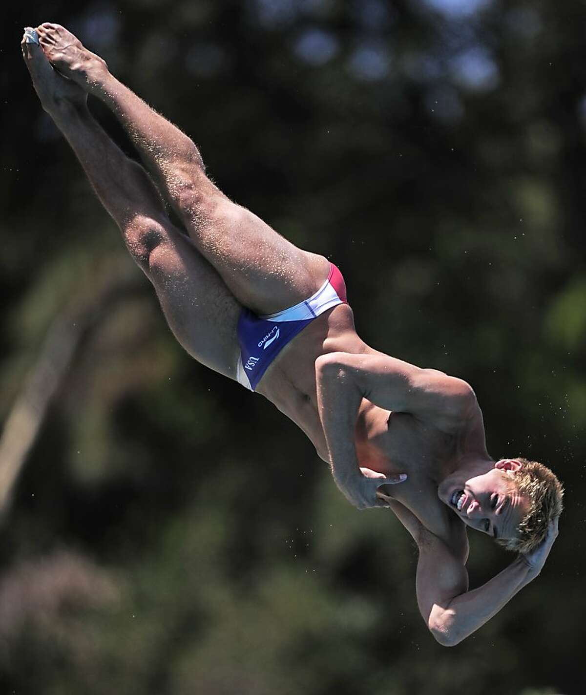 Diver Kristian Ipsen wins 3-meter springboard