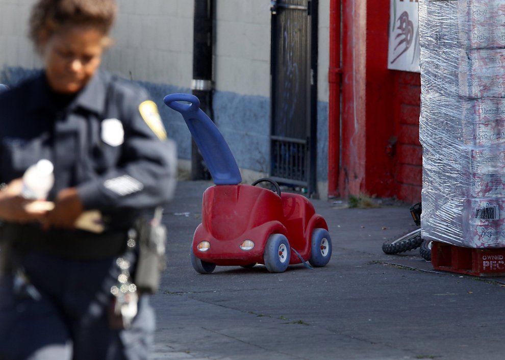 Stray Bullet Kills 3 Year Old In East Oakland