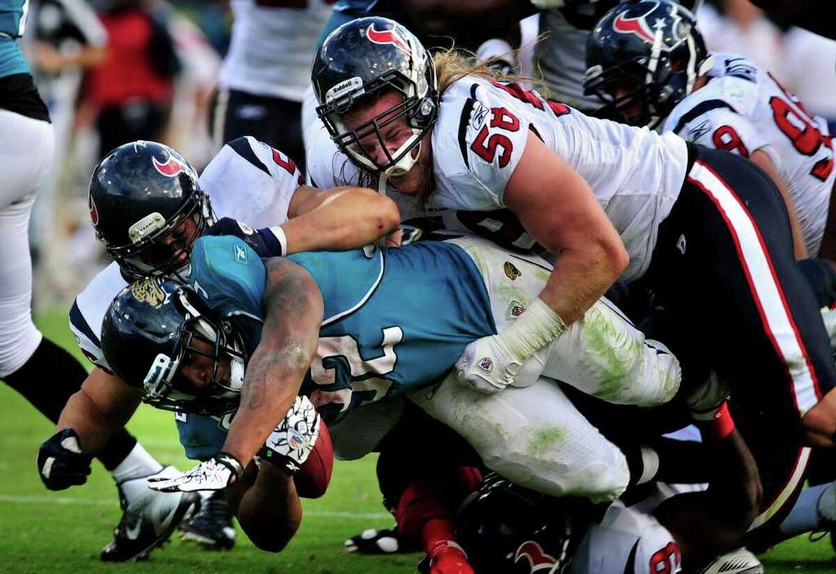 Texans linebacker Brooks Reed (58) and his teammates know they will face a challenge from Atlanta’s potent offense.