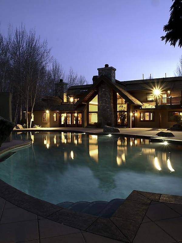 Limelight Listing Bruce Willis' home in Hailey, Idaho