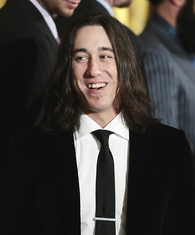 Tim Lincecum gets a haircut - Los Angeles Times