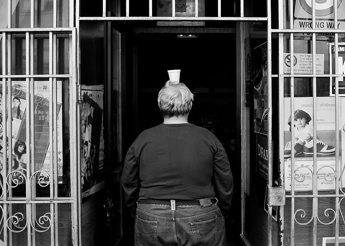 �Tenderloin USA� photos conjure a neighborhood