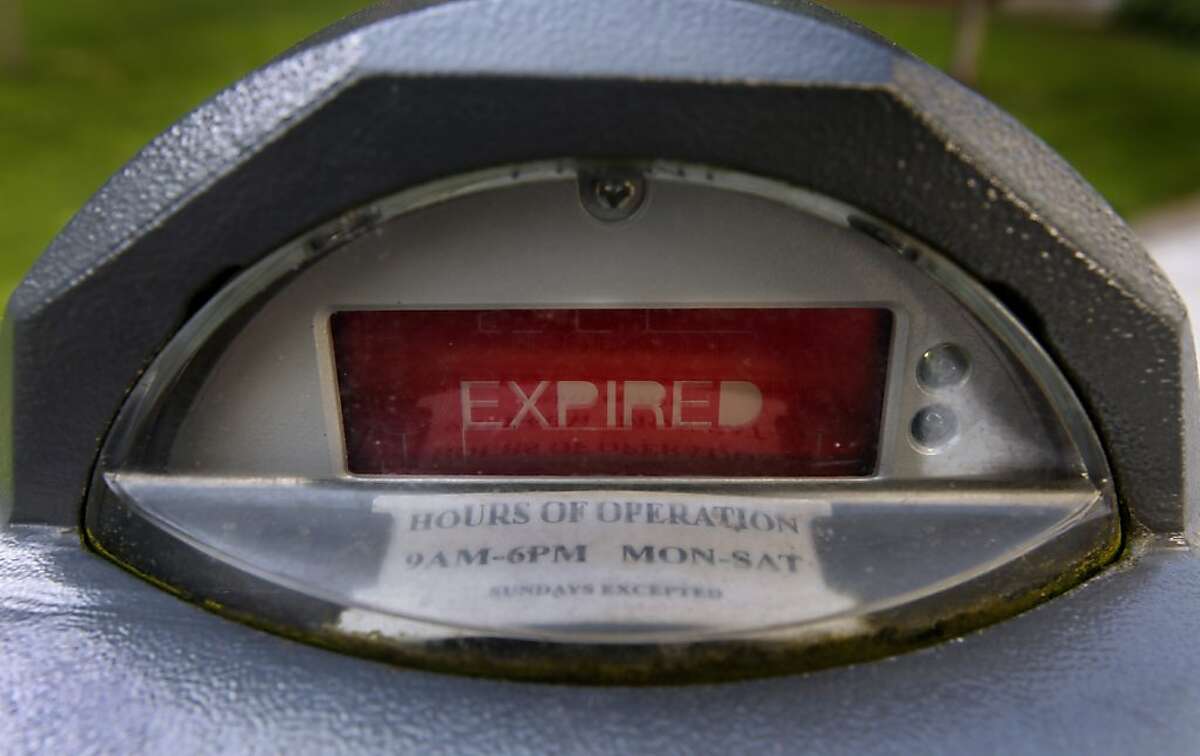 A parking meter on Washington Street flashes a word that most drivers dislike in San Francisco, Calif., on Wednesday, Oct. 6, 2010.