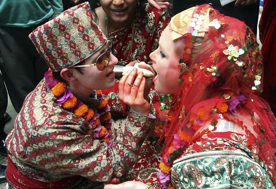 Same Sex Couple Weds In Nepal Sfgate