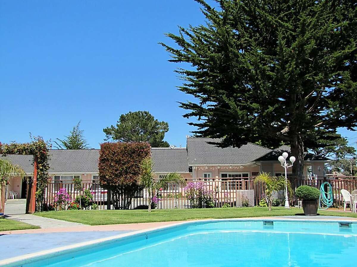 Pacific Grove inns recapture carefree summers past