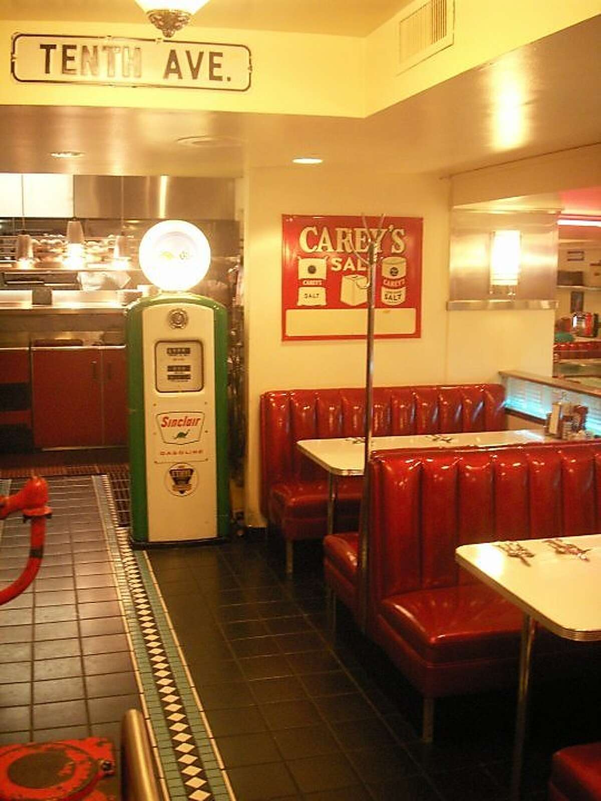 Lori's Diner thinking big when it comes to antiques and collectibles