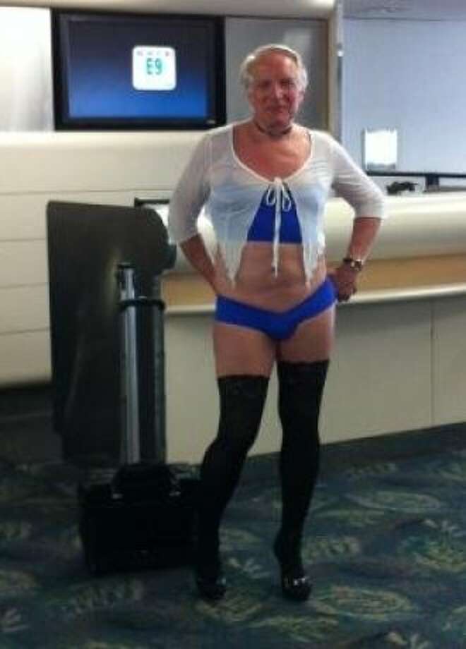 Us Airways Cross Dresser Says He Does It For Fun Sfgate