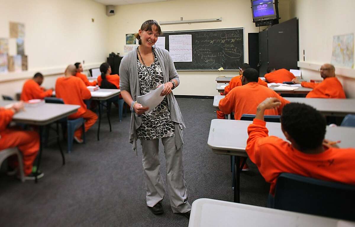 Teaching English composition to jail inmates