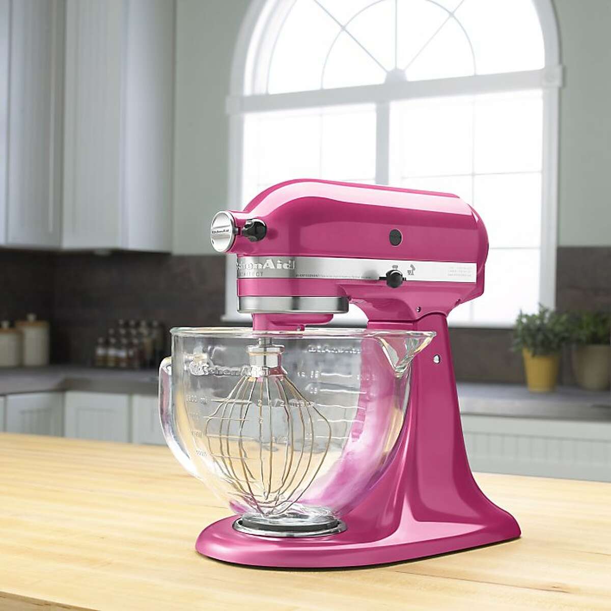 KitchenAid KSM100PSTCB Ultra Power Plus Tilt-Head Stand Mixer Flamingo Pink