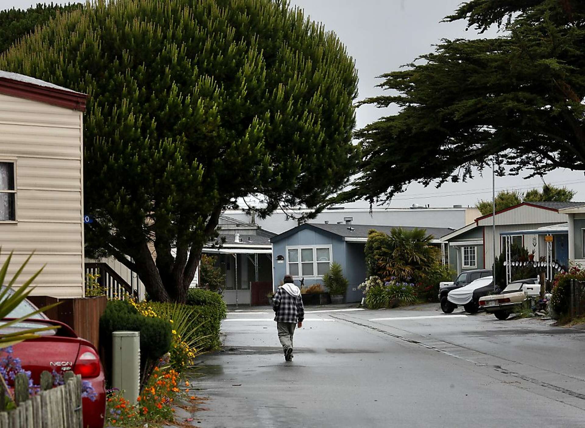 Pillar Point Big Wave project draws protests