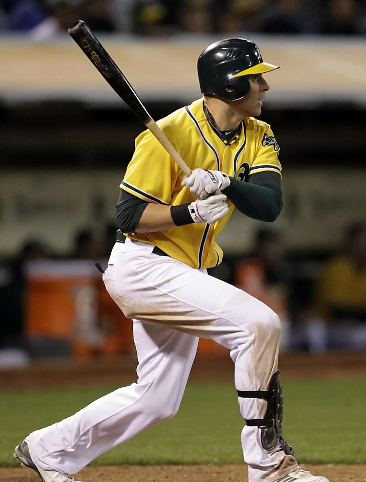 Ryan Sweeney ignites A's in 6-2 win over Orioles