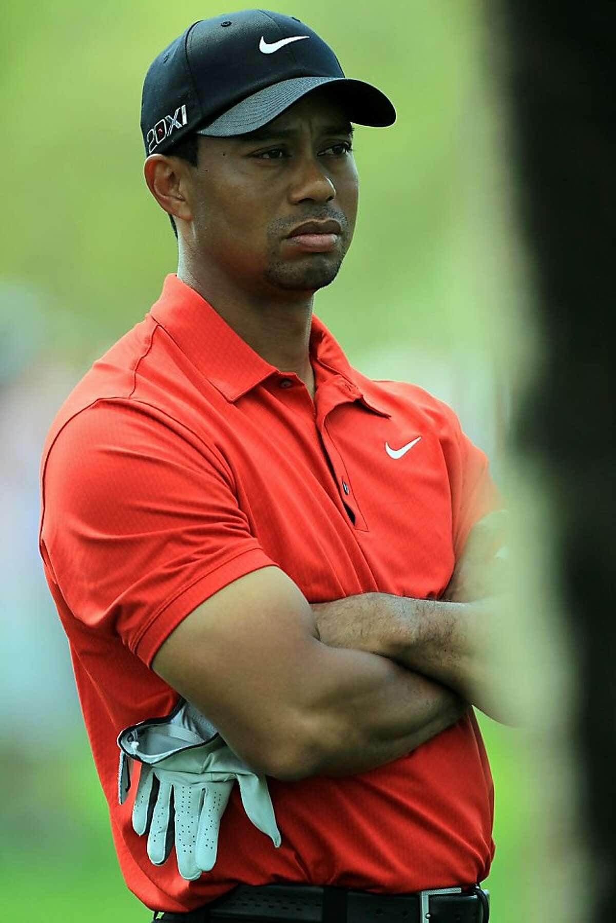 Buffed-up Tiger Woods proves bigger isn't better