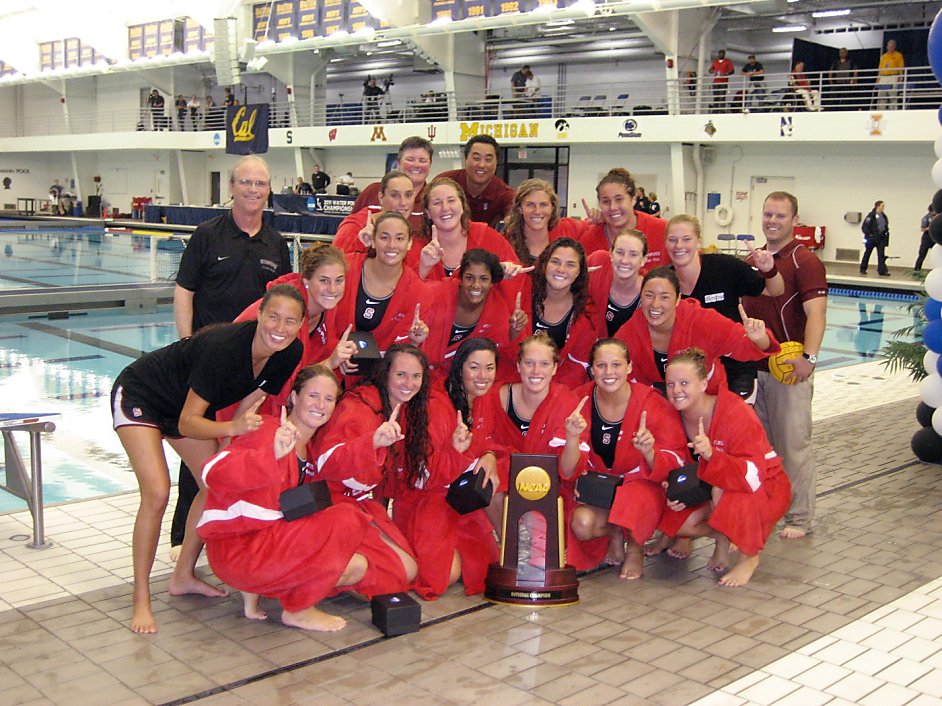 Stanford women top Cal for waterpolo title