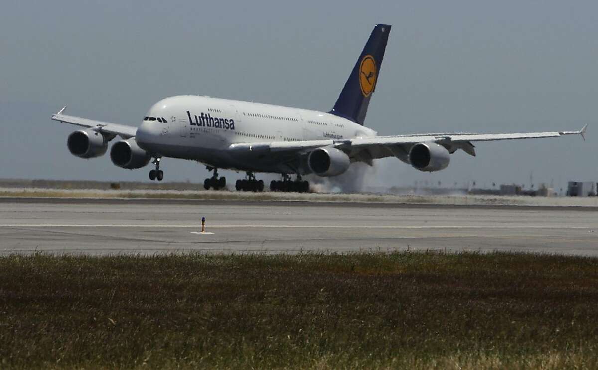 largest passenger jet