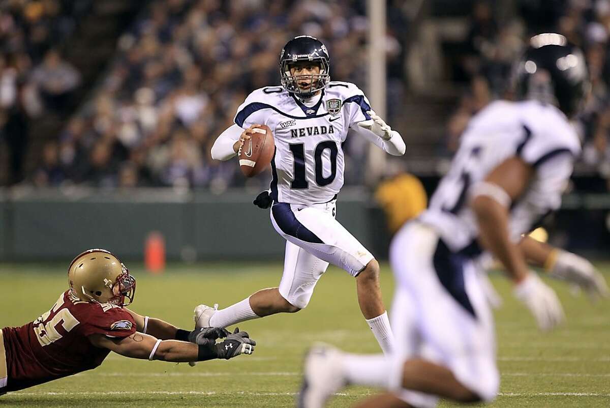 SAN FRANCISCO, CA - JANUARY 09: Colin Kaepernick #10 of the Nevada Wolf Pack looks to pass the ball against Boston College during the Kraft Fight Hunger Bowl at AT&T Park on January 9, 2011 in San Francisco, California. (Photo by Ezra Shaw/Getty Images)