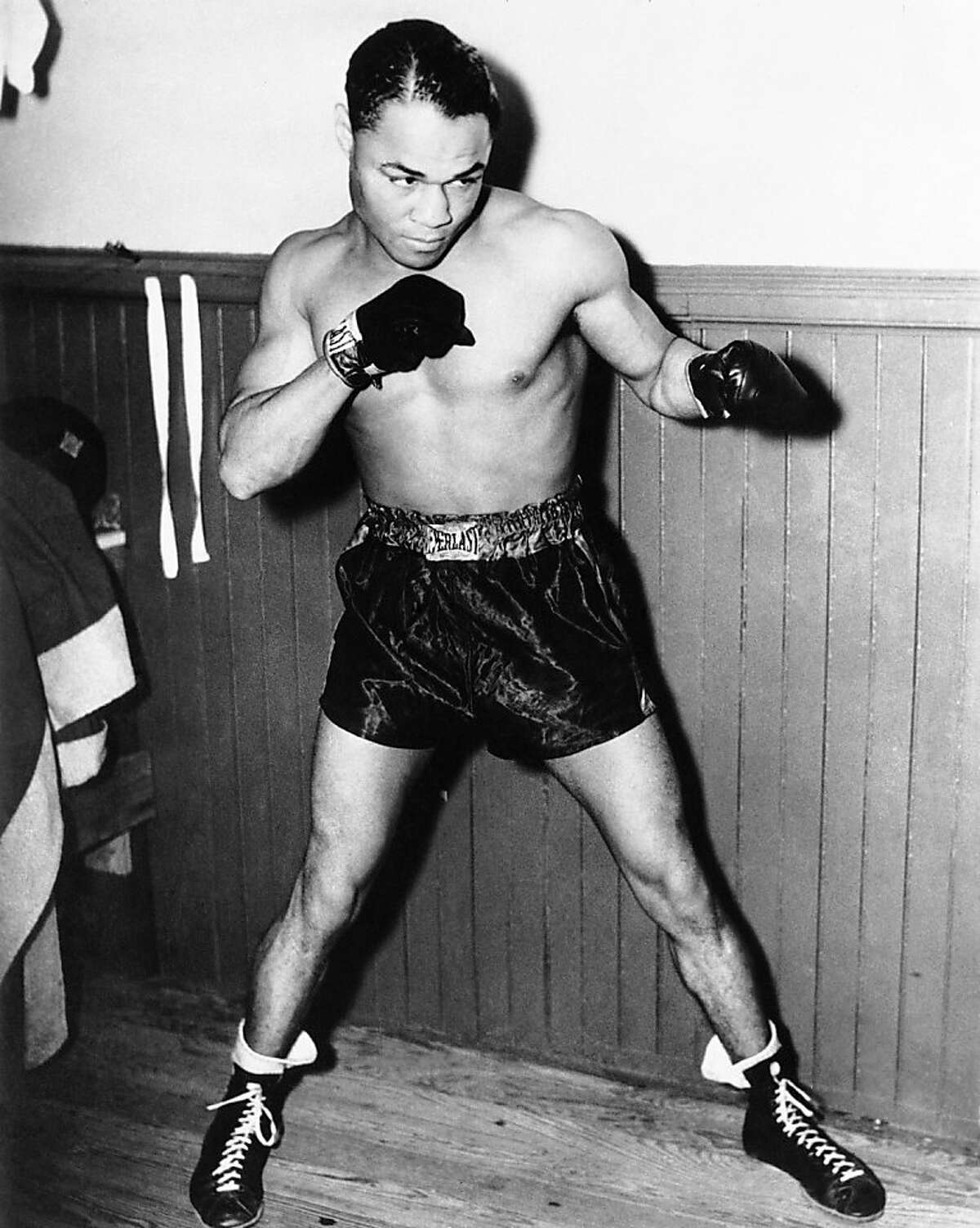 Vittorio Tafur's top 10 boxers of all-time