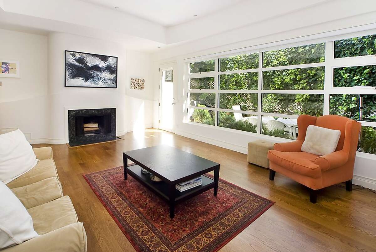 Nob Hill condo offers garden patio, views
