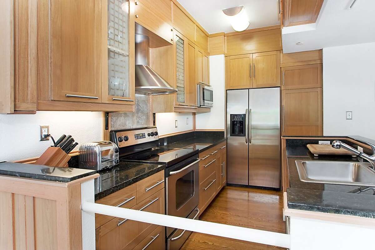 Nob Hill condo offers garden patio, views