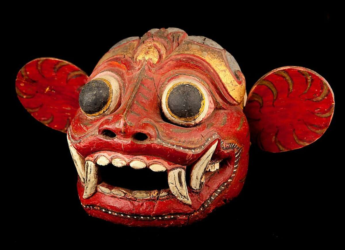 AAM Bali Cat. 90 Lion barong (barong singa), approx. 1900–1925. Wood, pigments, rawhide, horsehair. H: 11¾ in; W: 21¼ in; D: 27¼ in. Tropenmuseum, Amsterdam, 740-43 Permission is granted to reproduce these images solely in connection with a review or editorial commentary on the BALI: ART, RITUAL, PERFORMANCE exhibition at the ASIAN ART MUSEUM February 25 through September 11, 2011. All other reproductions are strictly prohibited without the prior written consent of the copyright holder and/or museum.