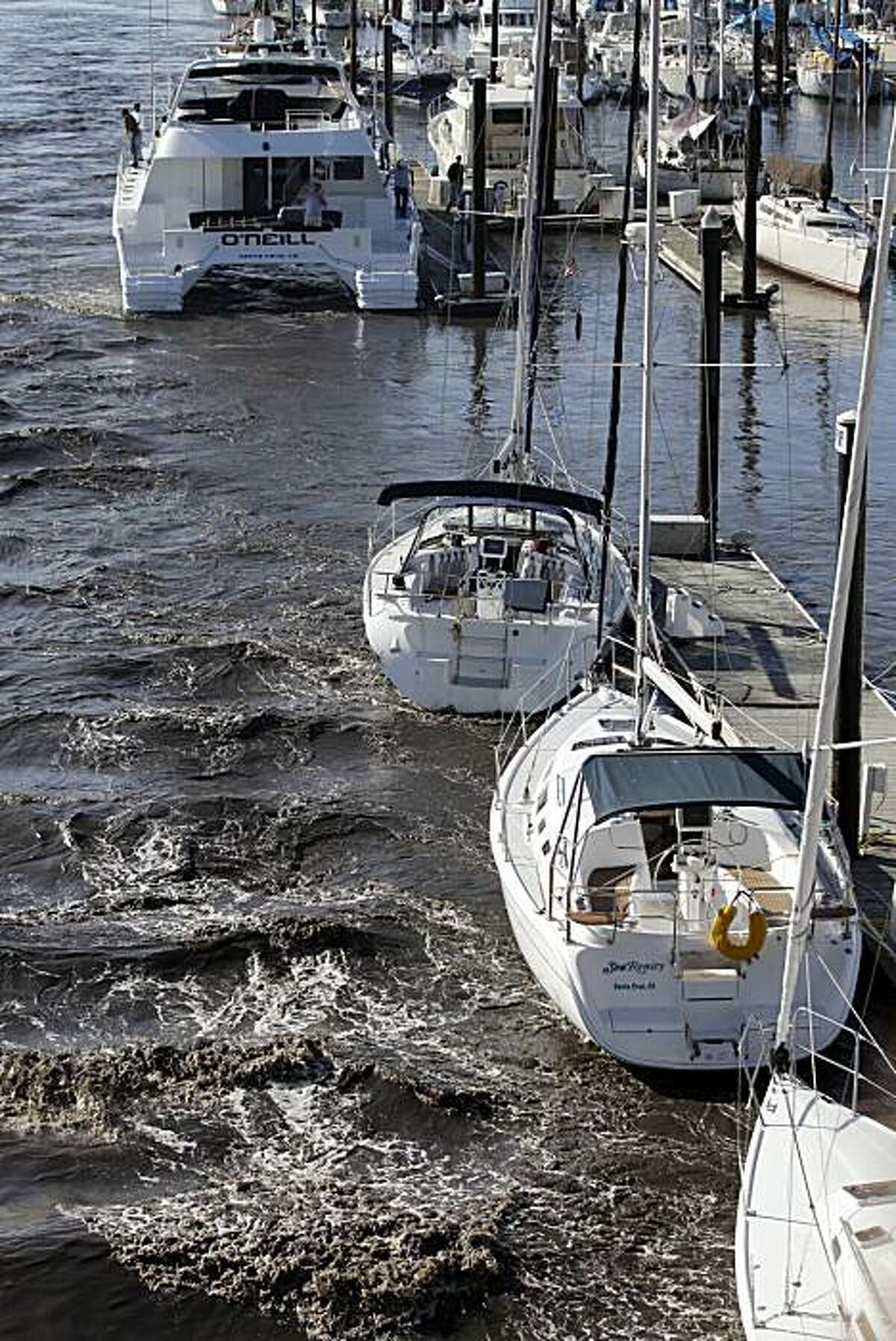 Tsunami watch cancelled for Calif. after 7.9 magnitude quake in Alaska