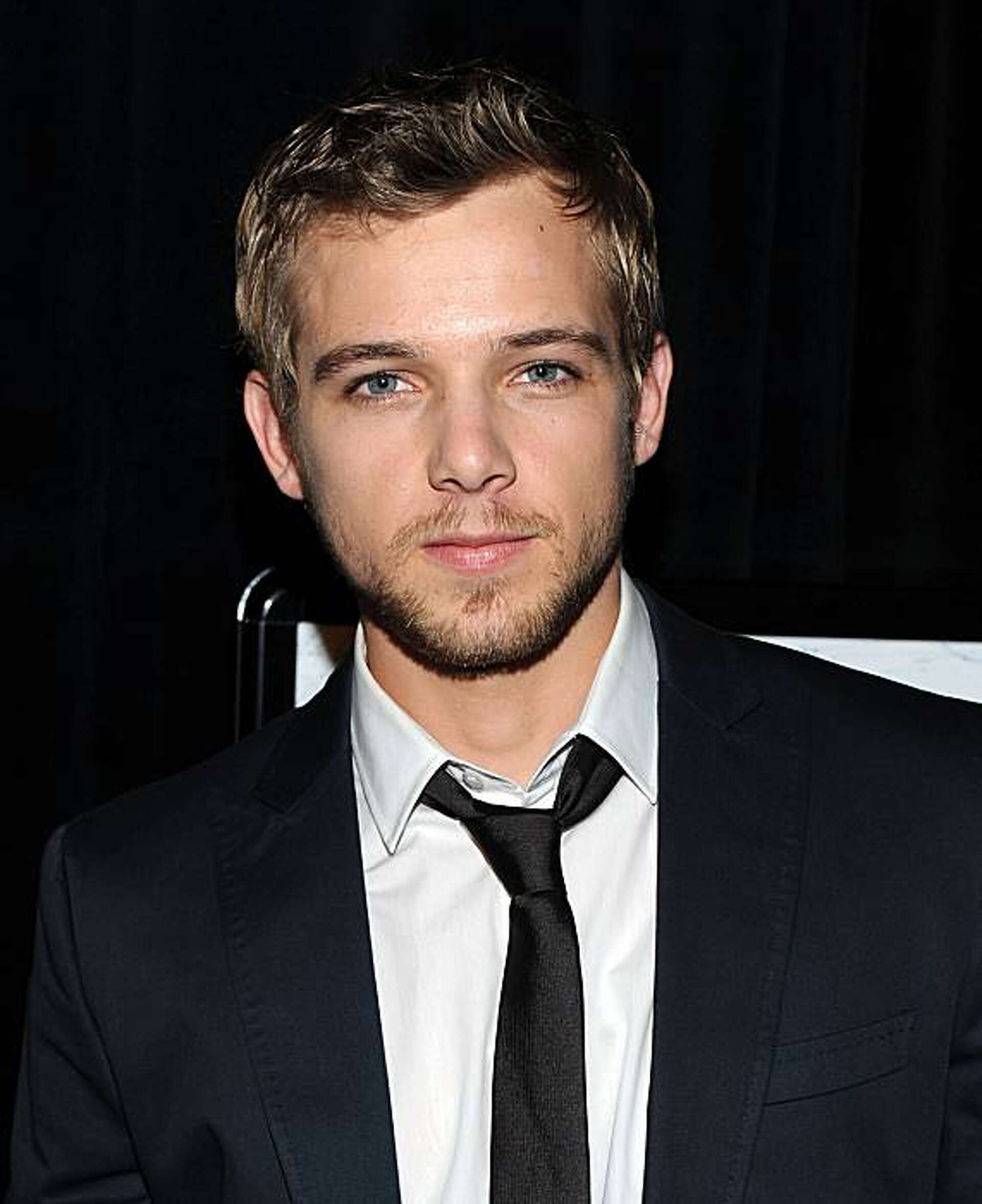 Young Hollywood Actors, Part II, image size:1920x2354