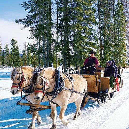 Winter Travel Snowy Weekend Getaways Winter Travel Snowy Weekend Getaways