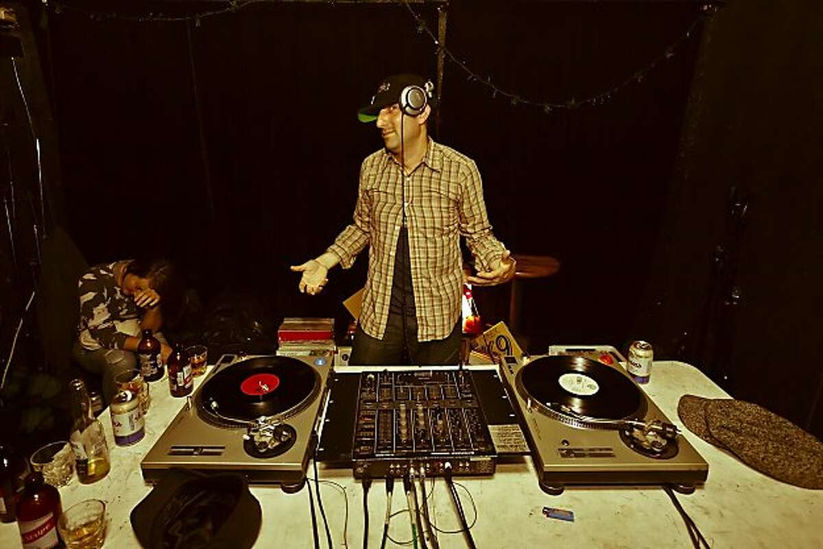 Debaser: DJ night parties to things '90s