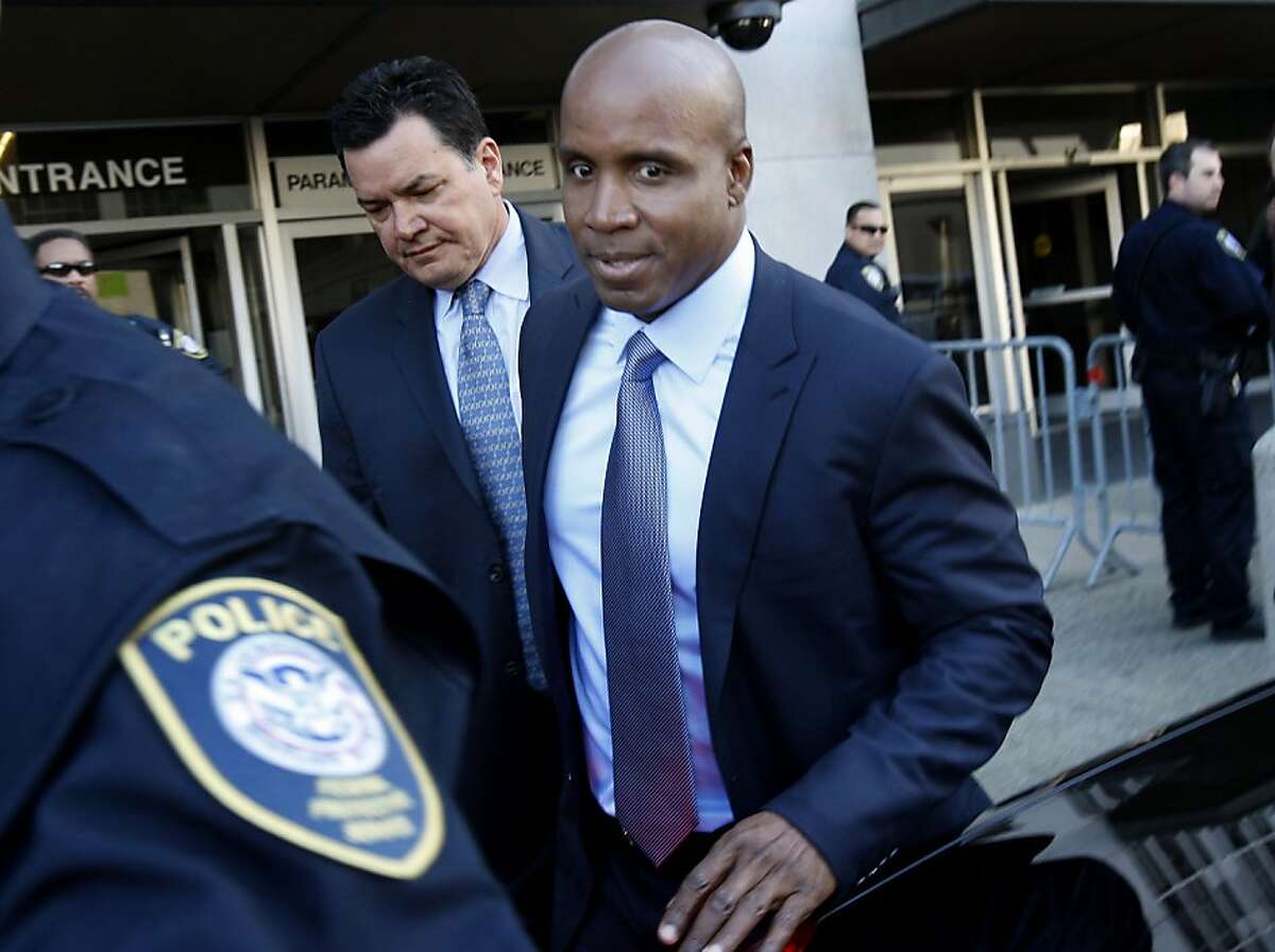 Barry Bonds' trainer warned: Testify or jail