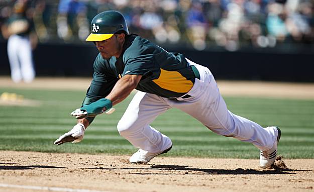 A's bring Coco Crisp back as radio announcer