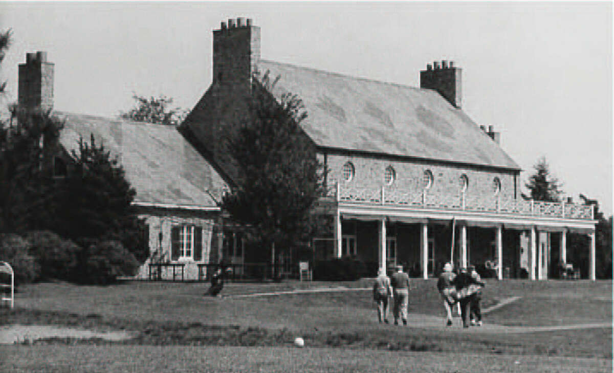 The Round Hill Club in Greenwich was designed by Delano & Aldrich, an architecture firm that designed many well-known buildings in the early 20th century, including the Knickerbocker Club in New York City. (PHOTO: Greenwich Historical Society)