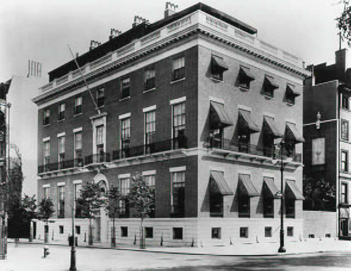 The Knickerbocker Club in New York City. The building, commissioned in 1913, was designed by William Adams Delano and Chester Holmes Aldrich. (PHOTO: Greenwich Historical Society)