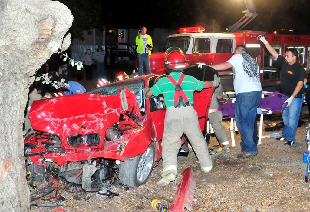 Man killed, two seriously injured in Pleasanton crash