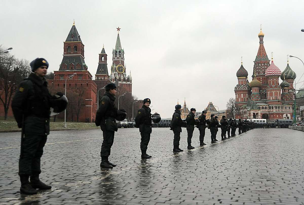 Move moscow. Болотная площадь красная площадь. Russian Authority.