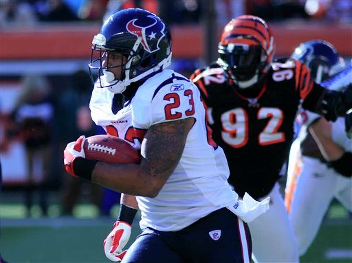 Texans beat Bengals for first playoff berth Texans beat Bengals for first playoff berth