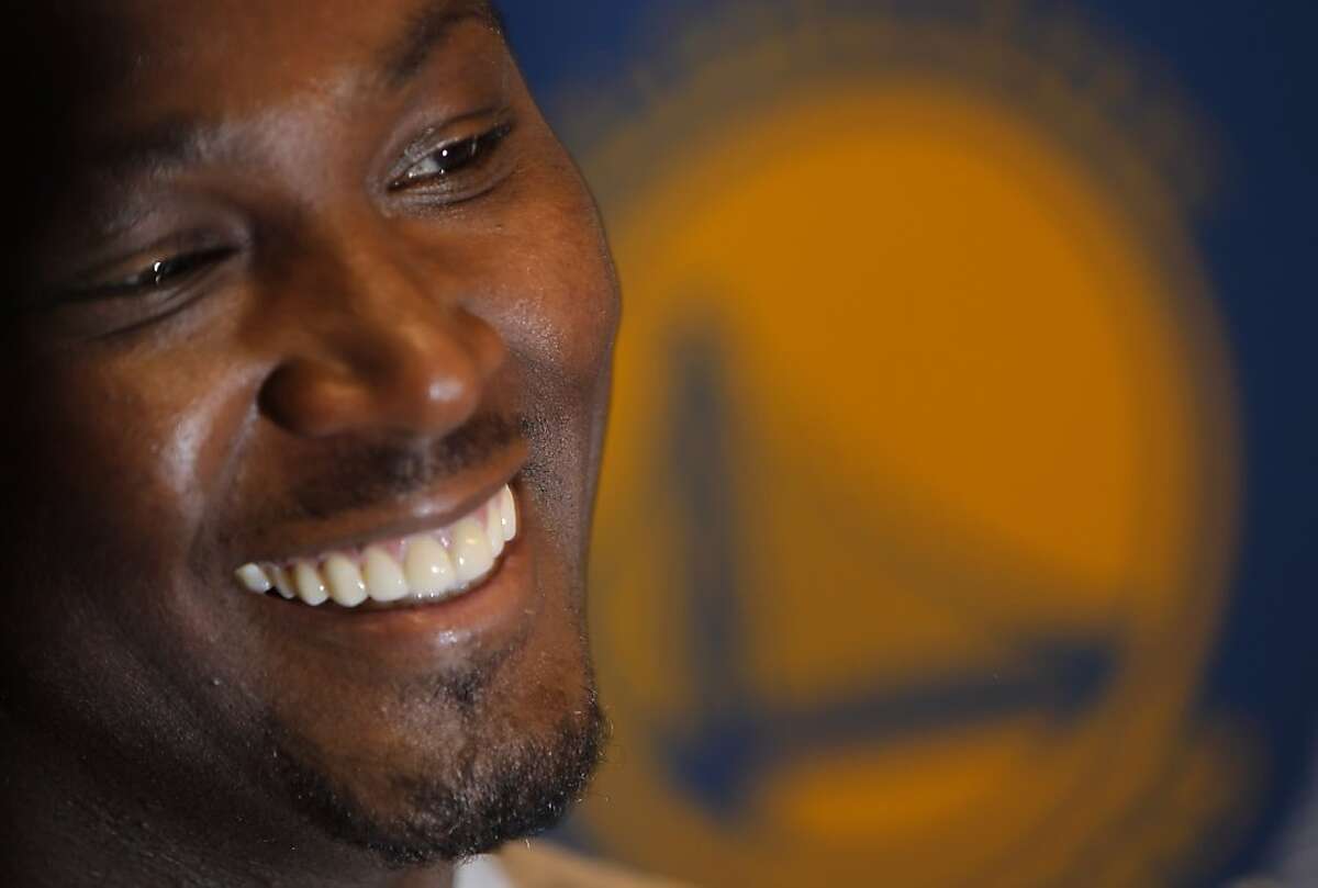 Kwame Brown fills defensive need for Warriors