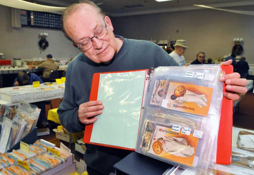 Photos Albany Postcard & Paper Show