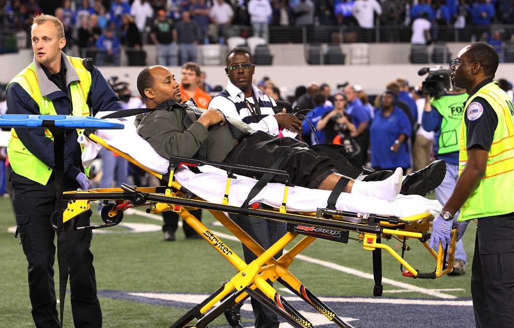 Dekaney coach hit by runaway cart