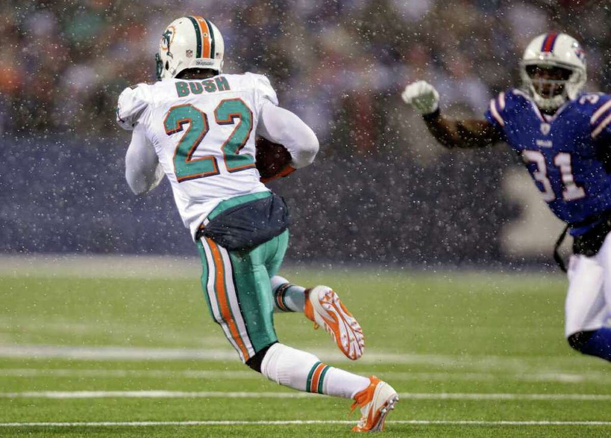 Buffalo Bills' Dave Rayner (3) kicks a field goal against the Miami  Dolphins during the second half of an NFL football game in Orchard Park,  N.Y., Sunday, Dec. 18, 2011. The Dolphins