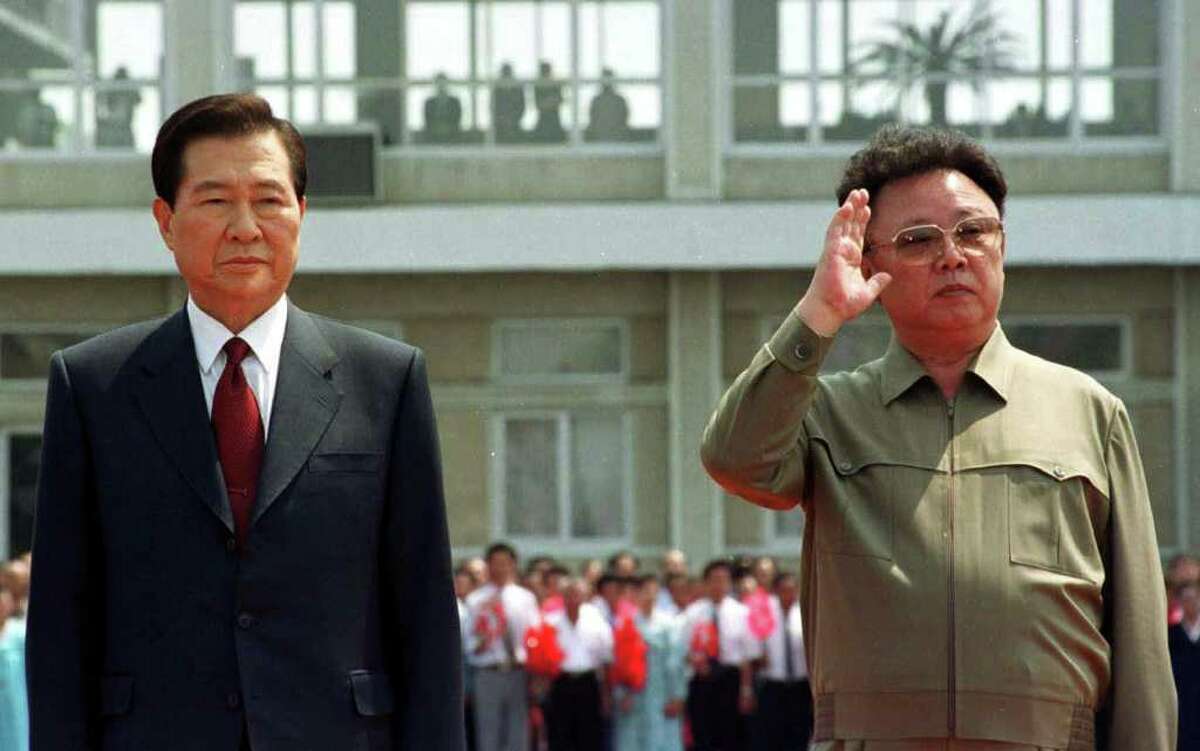 Kim Jong Il dies