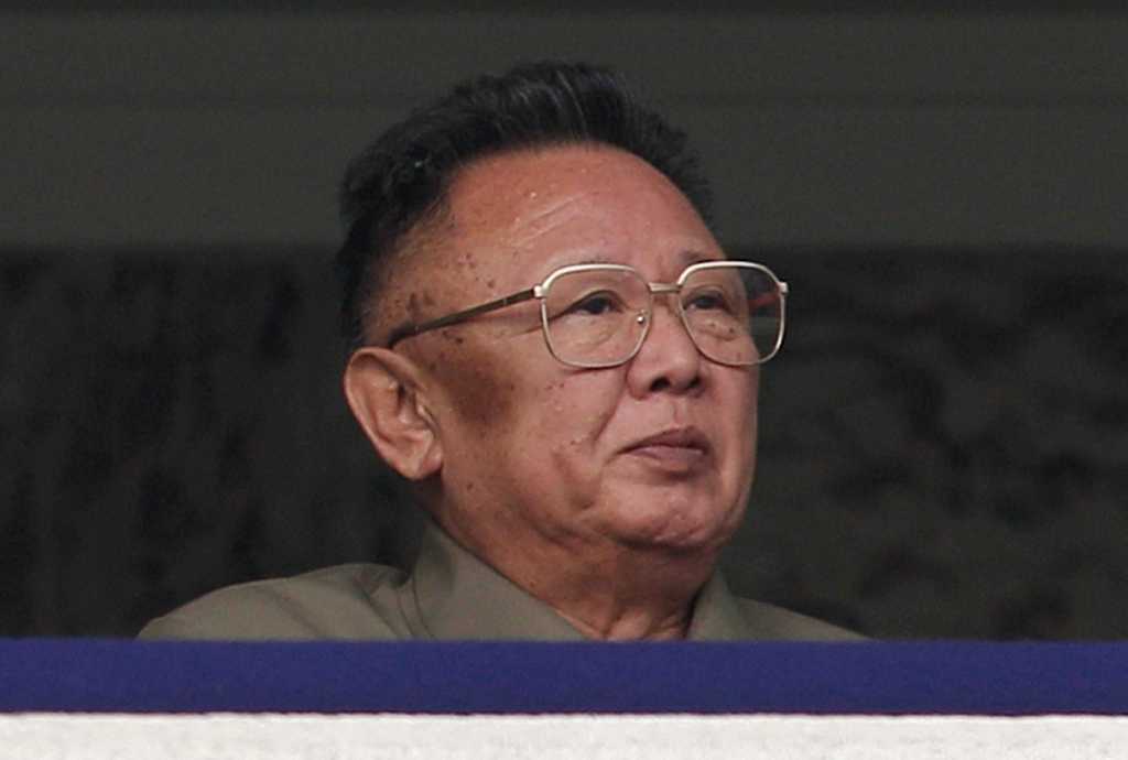 Kim Jong Il dies