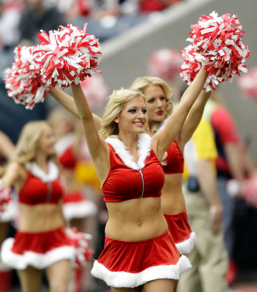 Kansas city chiefs cheerleaders fotografías e imágenes de alta