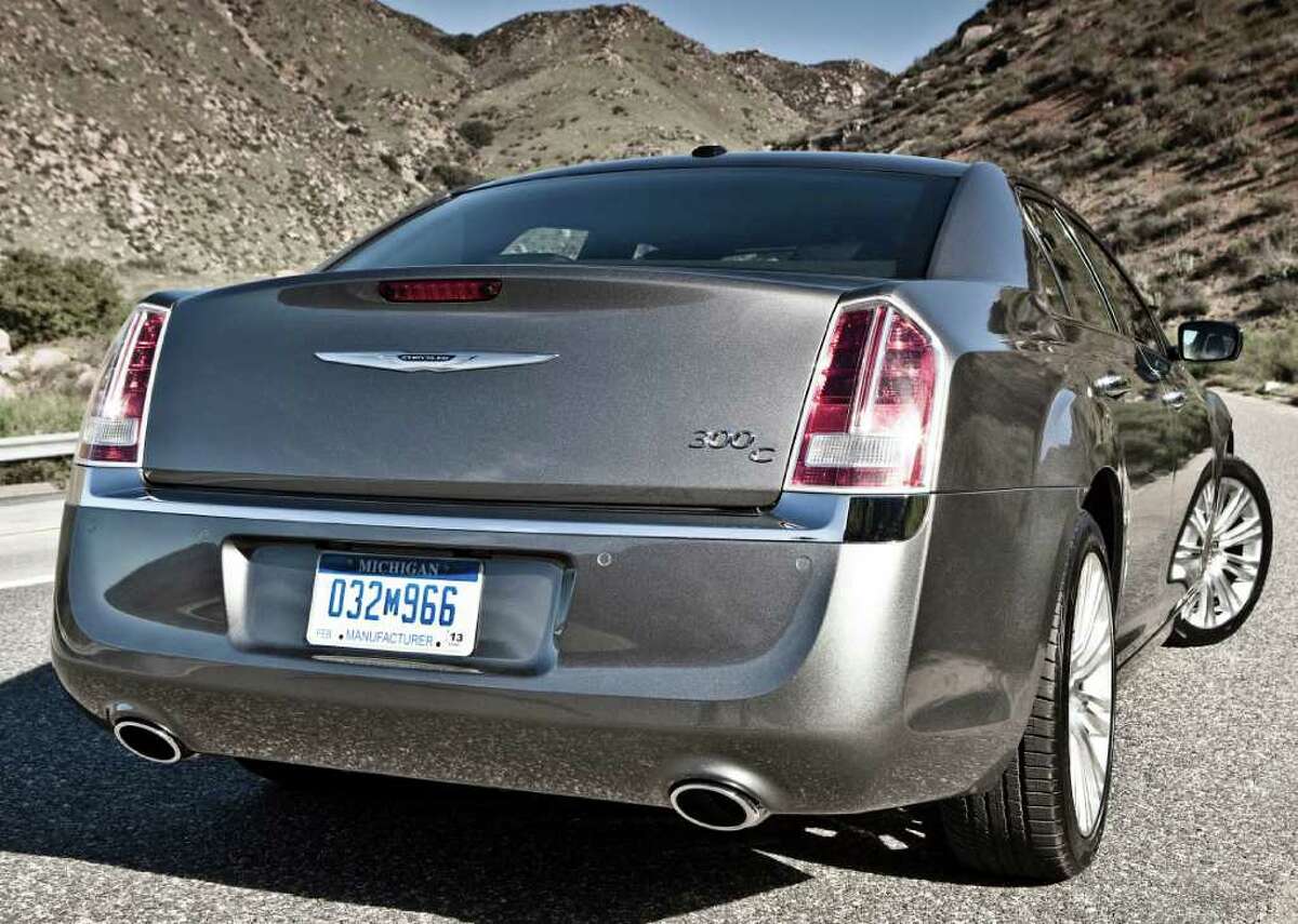 Chrysler 300 back with more upgrades