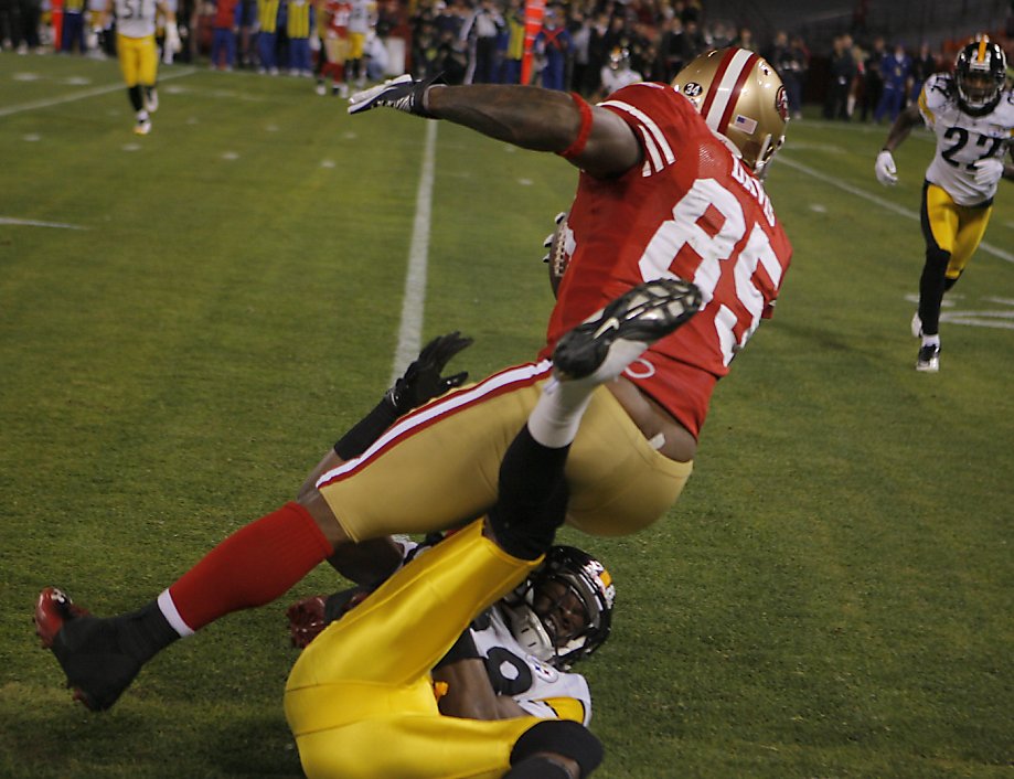 49ers Aldon Smith, (99) during warm ups before the start of the game, as  the San Francisco 49ers take on the Pittsburgh Steelers, on Monday December  19, 2011, in San Francisco, Ca. (