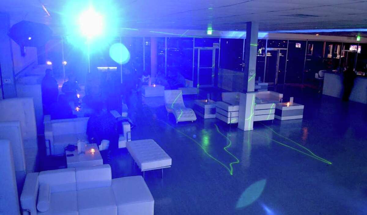 Pub Crawl Ivory Lounge