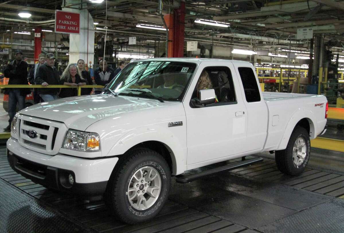The last Ranger pickup truck built in North America rolls off the assembly ...