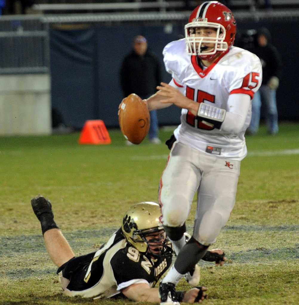 New Canaan QB Matt Milano back under center after record-setting season