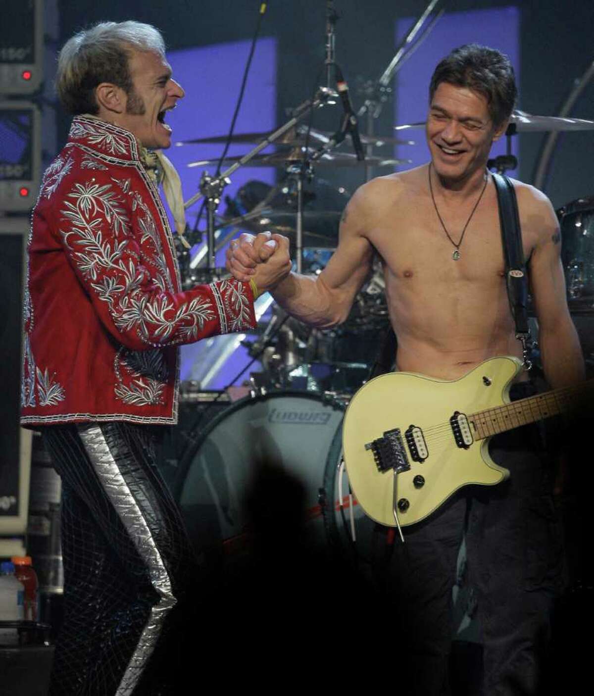 David Lee Roth, left, and Eddie Van Halen, right, during Van Halen reunion tour performance Monday, Jan. 28, 2008, in Houston at the Toyota Center. ( Melissa Phillip / Chronicle )
