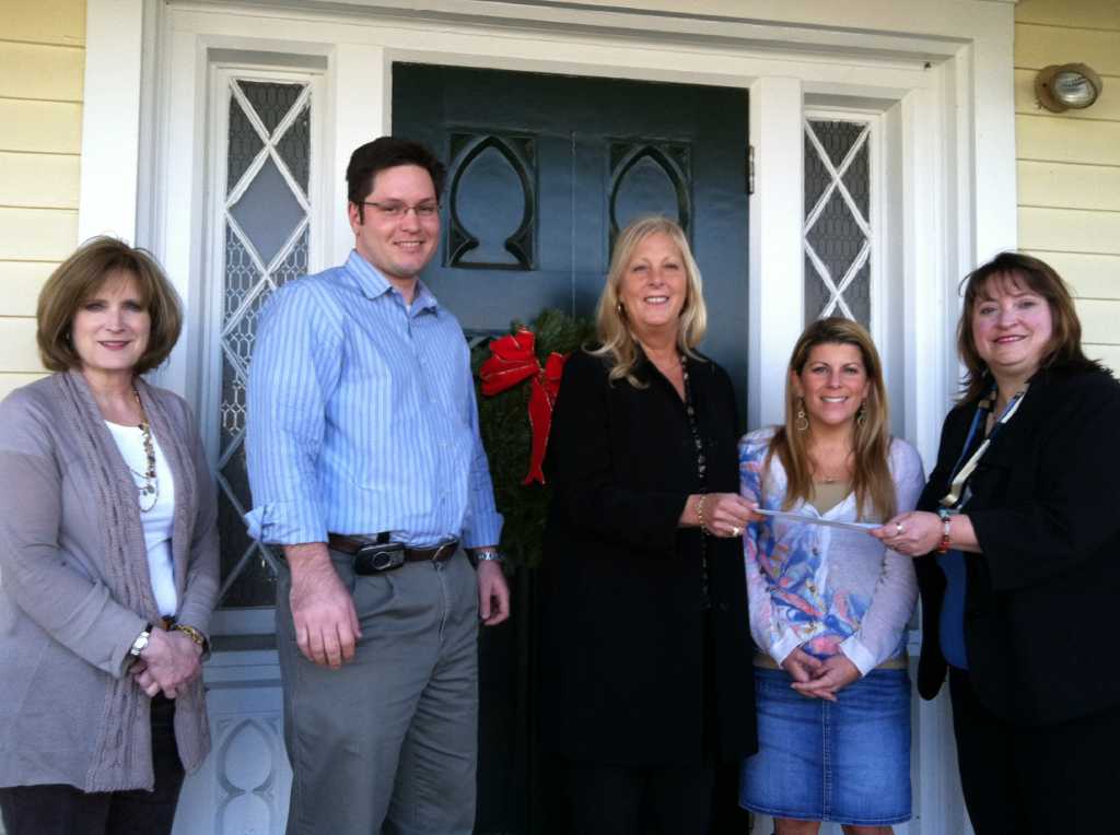 New Canaan Board of Realtors donate to WarmUp Fund